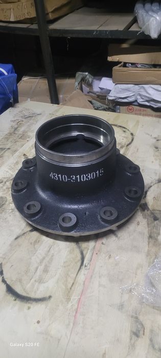 Ступица КАМАЗ 4310 колеса УРАЛ ЗИЛ ГАЗ Гайки, шайбы, подшипники ступиц