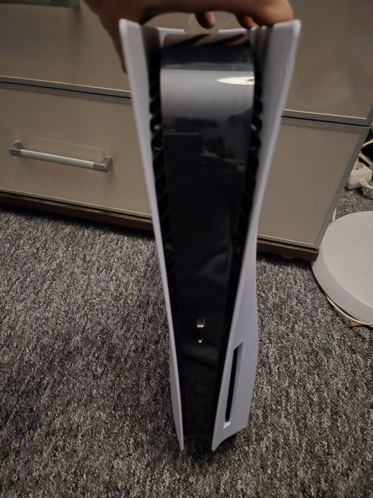 Playstation 5, okablowanie