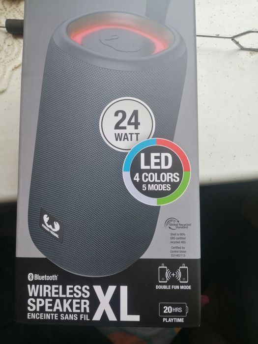 Glosnik bt bardzo dobry bas i gwarancja 2 lata