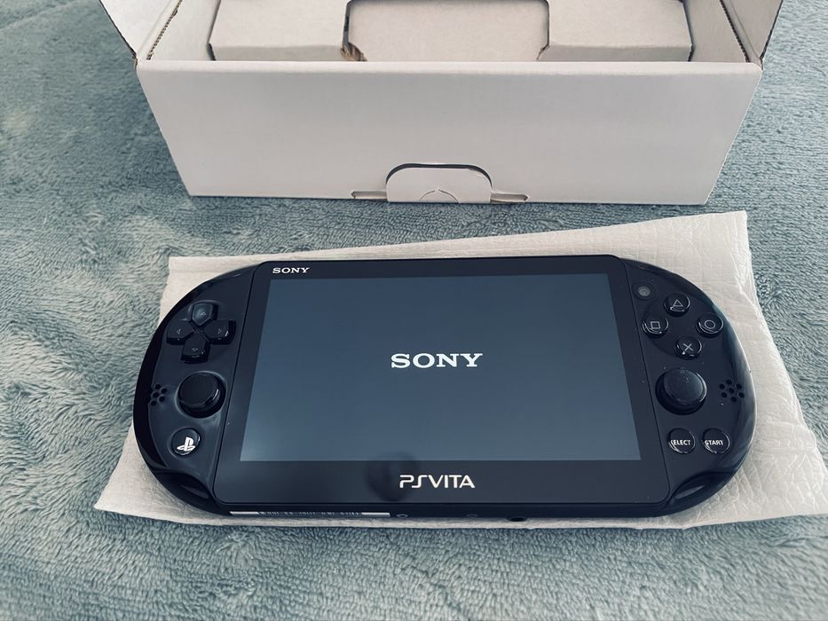 Consola Playstation Vita Slim (Completa)