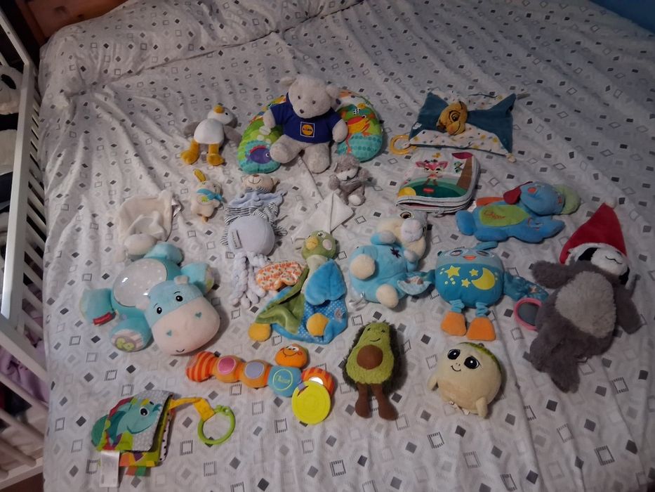 Bonecos para bebe a 1€