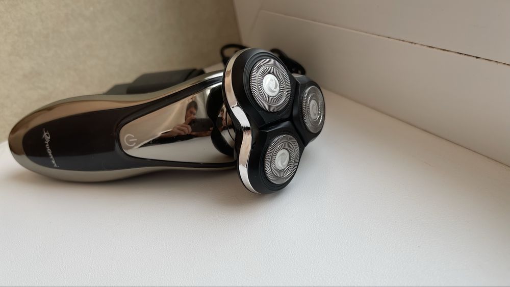 Электробритва ProGemei 7719