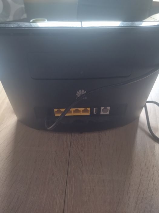 Router Huawei B525s-23a
