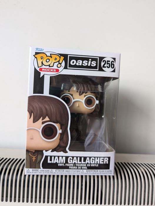 POP Rocket - oasis - Liam and Noel Gallagher