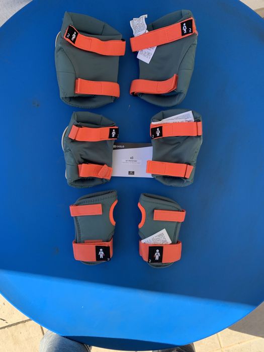 Patins e proteções para criança