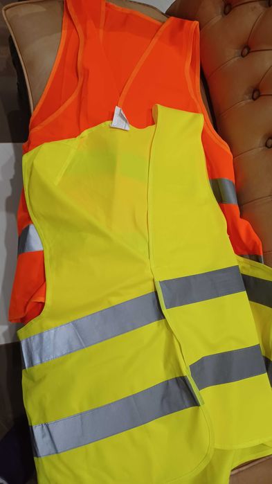 2 coletes reflectores  8 euros