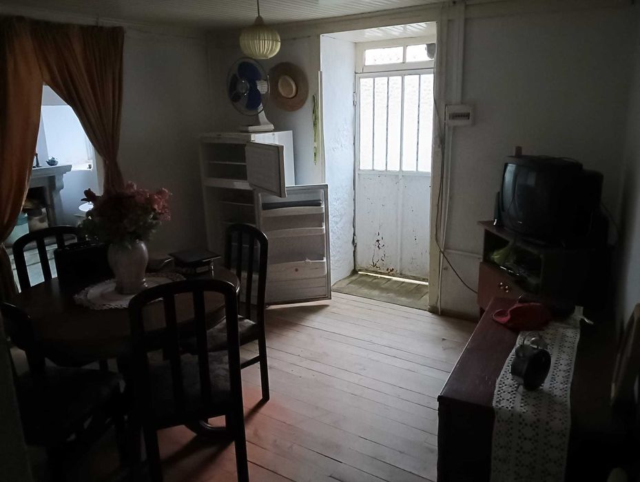 Moradia T2 em São Romão - Armamar