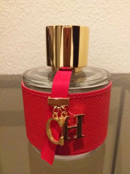 Frasco de Perfume Vazio "CH" Com Caixa