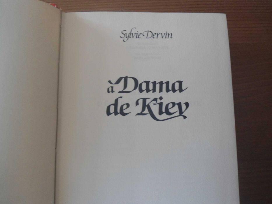 A Dama de Kiev por Sylvie Dervin