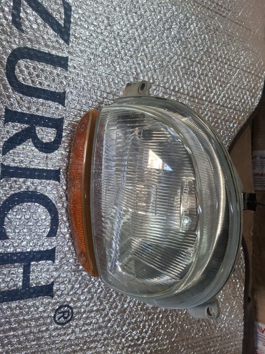 Peça; Farol Frente esq• Renault Tuwingo Original