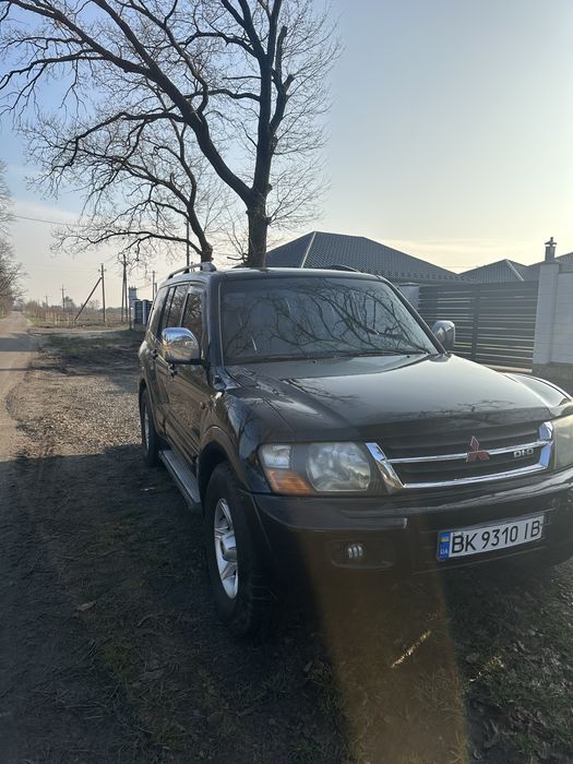 Mitsubishi Pajaro Wagon