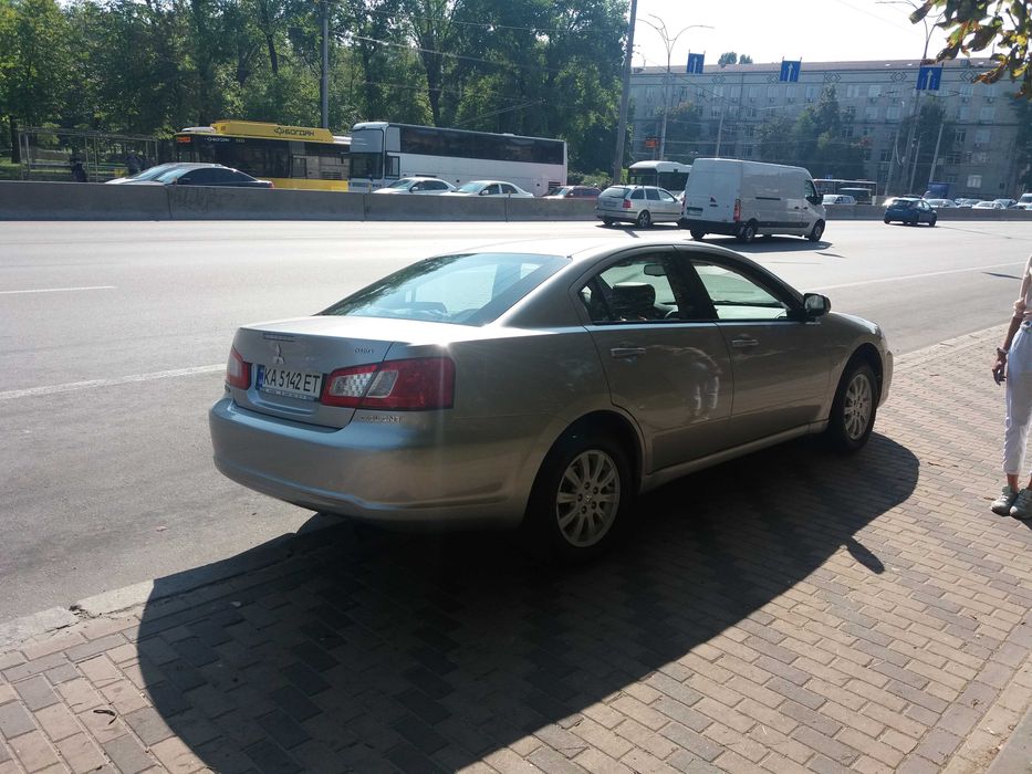 Продам автомобиль Митсубиши Галант 2008