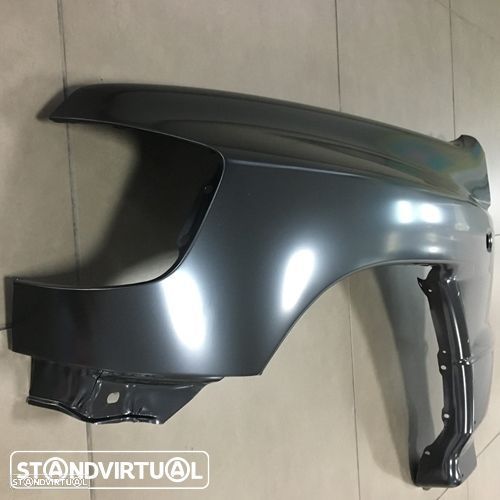 Guarda-lamas Mitsubishi Pajero modelo: 1997 até 1999 novo