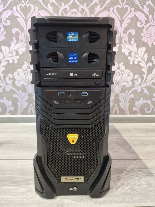 Комп’ютер (4 ядра / 8GB RAM / SSD+HDD / Radeon 550)