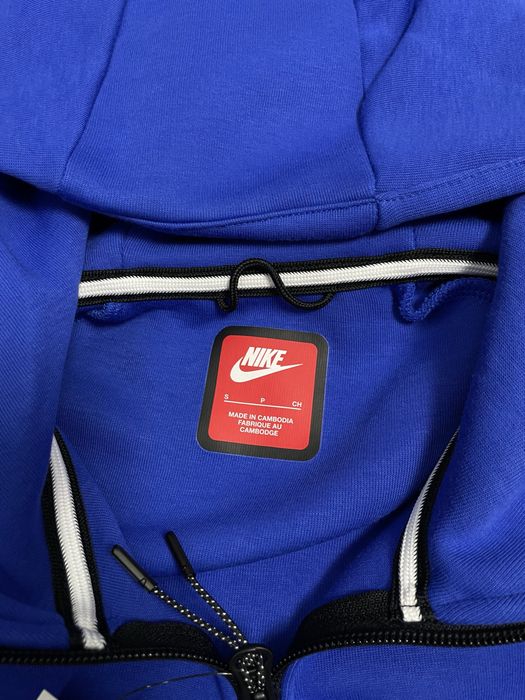 Nike tech-fleece