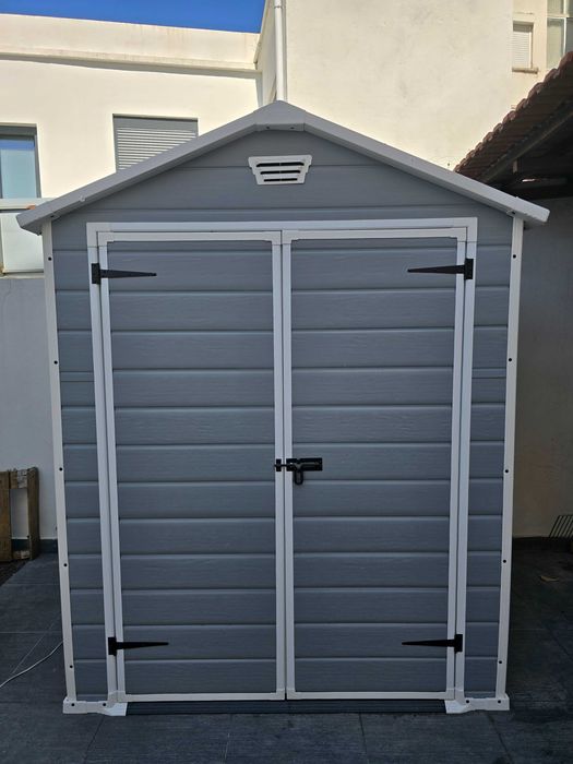 Abrigo Jardim PVC 2.5m²