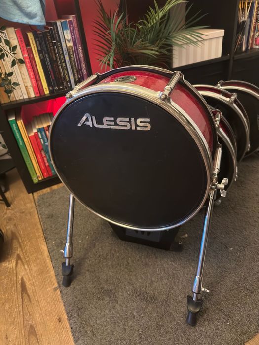 Tambores de bateria eletrônica Alesis (Ler descriçao)