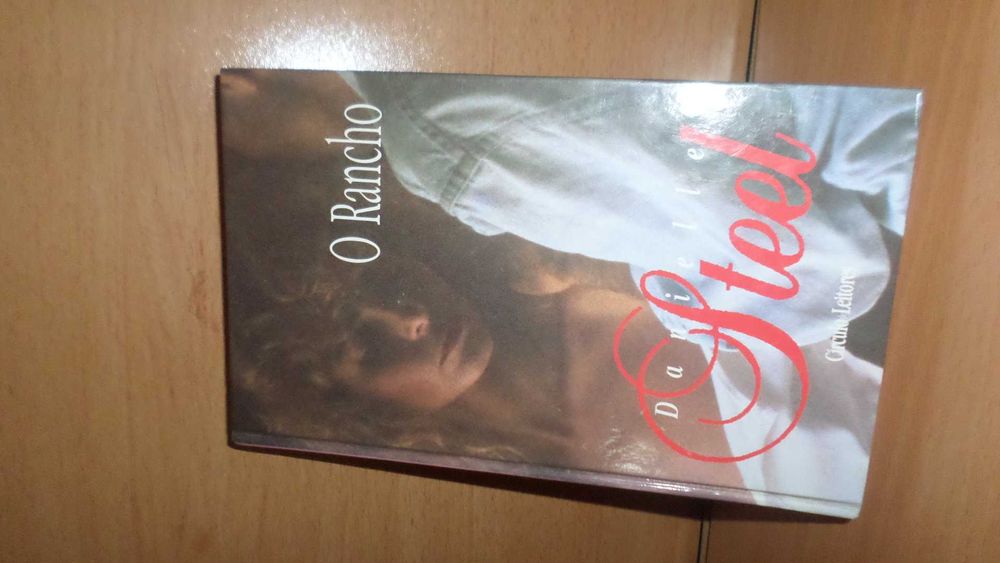 Danielle Steell / 2 títulos