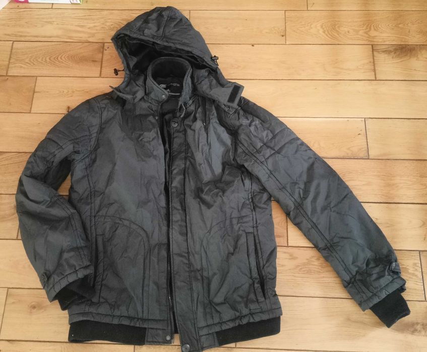 Męska zimowa kurtka rozm XL Firma CARRY