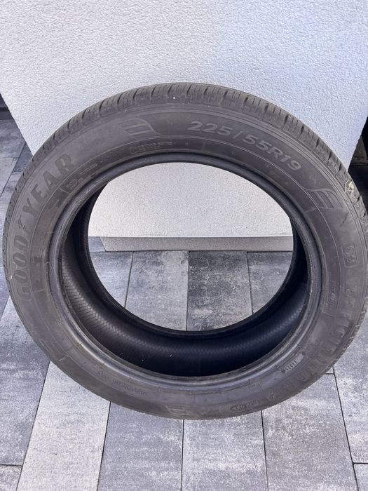 Opony Good Year 225/55 R19