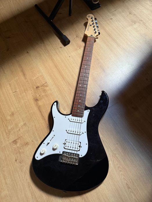 Yamaha pacifica leworęczna