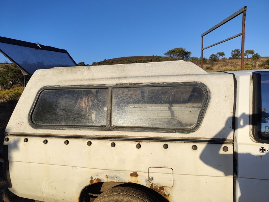 Hardtopcobertura Hardtop Nissan d21 d22 d23 king cab fibra de vidro com janelas