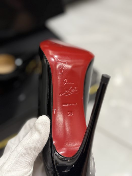 Szpilki Louboutin Black Leather