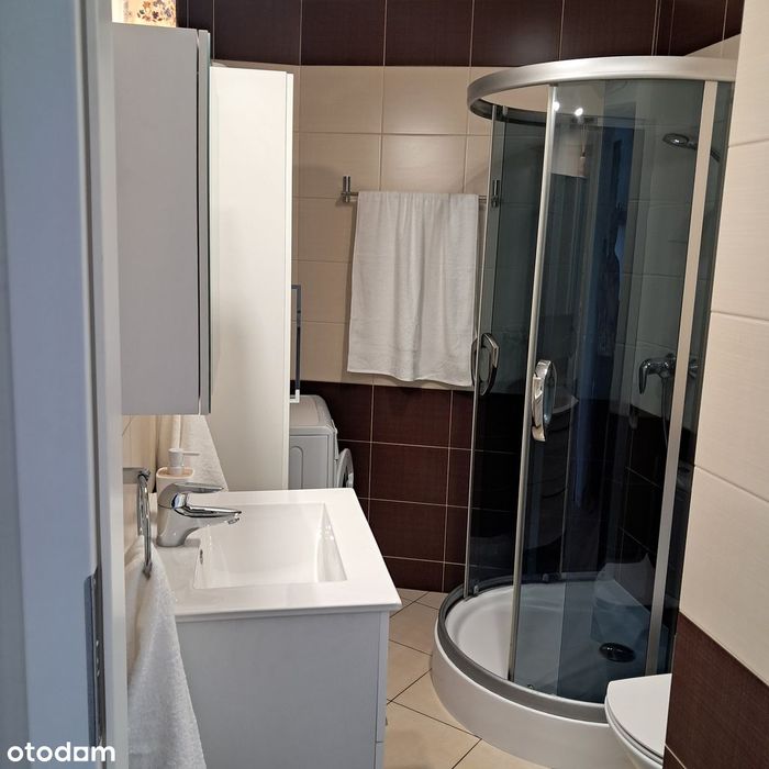 Nowoczesne mieszkanie z ogródkiem w apartamentowcu w Toruniu