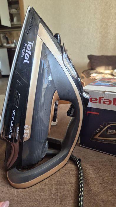 Праска  Tefal, майже нова, потребує ремонту