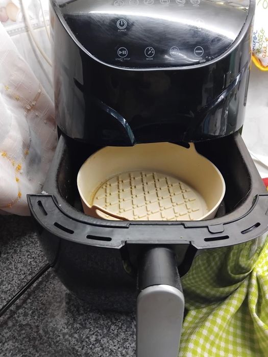 Air fryer Qilive preta