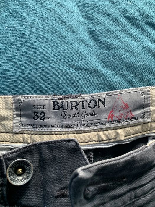 Calções Burton