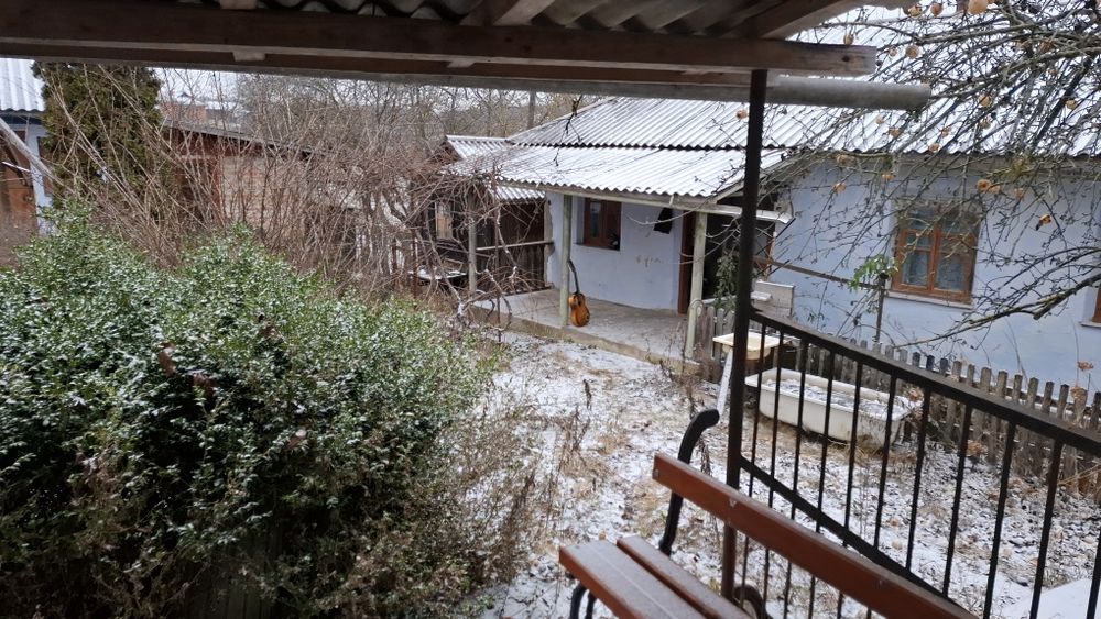 Хата в с.Комарівці будинок