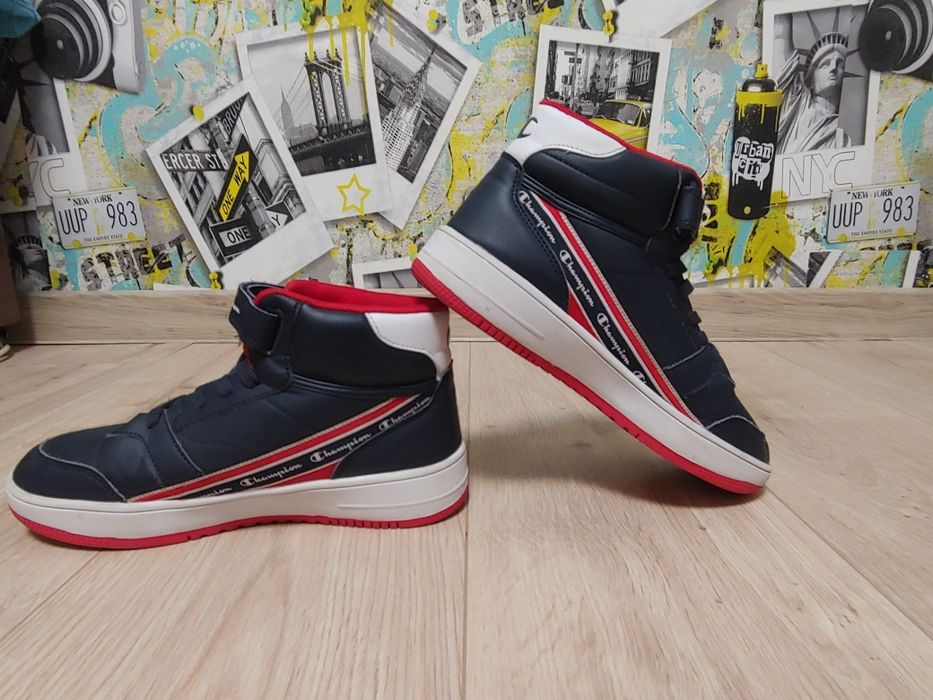 Кросівки hampion в хорошому стані 8з10 розмір 38.