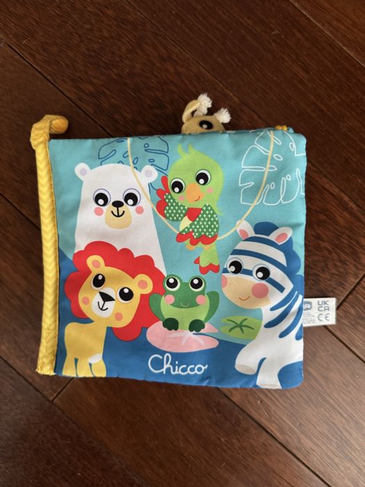 Розвиваюча книжка Chicco
