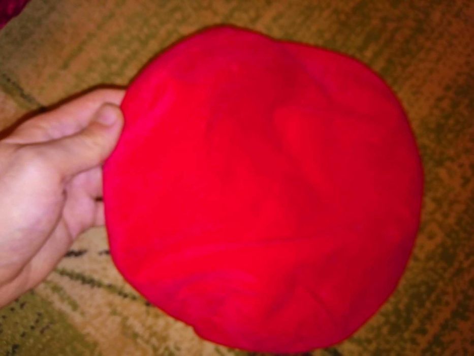 Beret damski aksamitny 57cm czerwony PRL