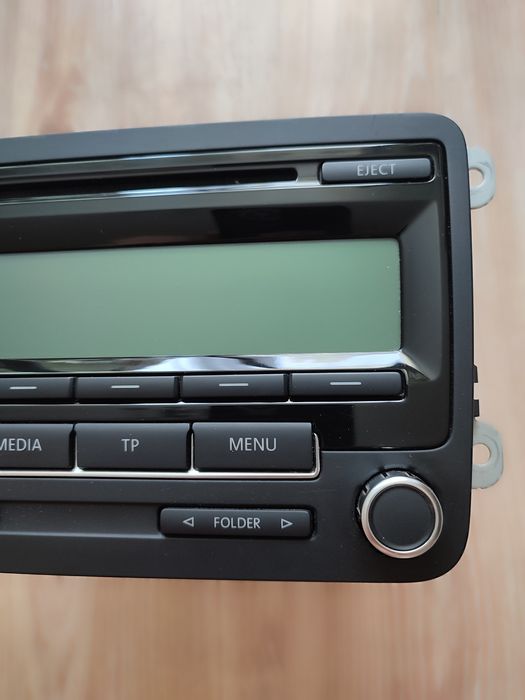 Radio VW Passat Golf Polo Eos Caddy Jetta Touran T5 RCD310 + Kod