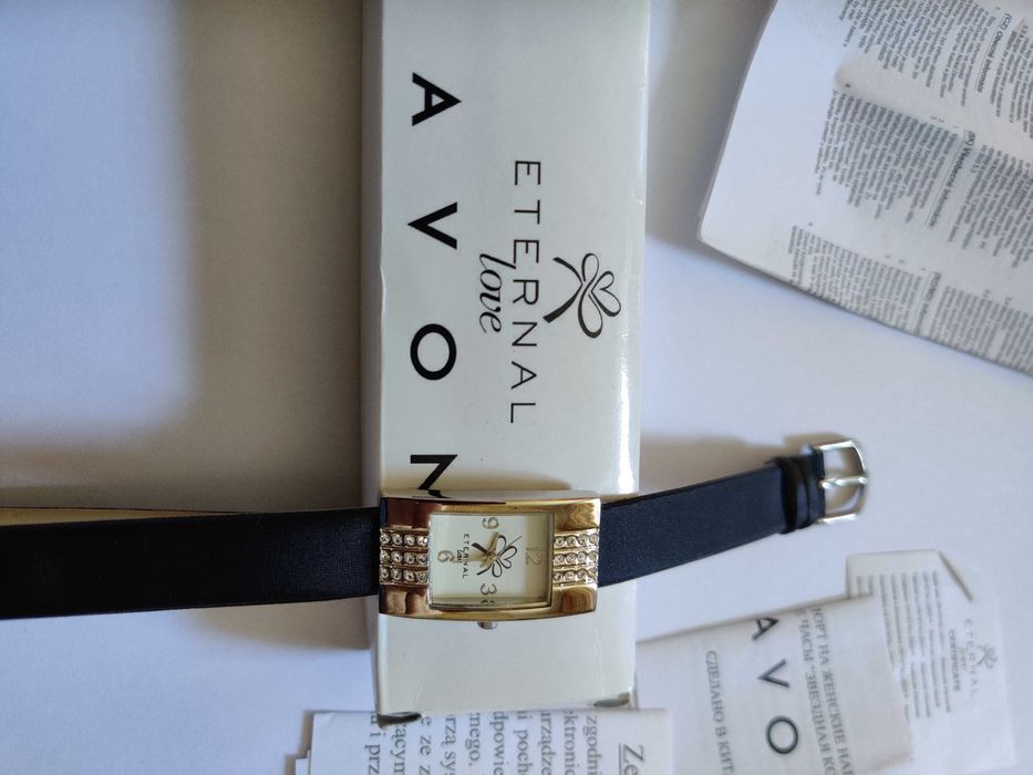 Женские наручные часы, кварцевые часы, Avon