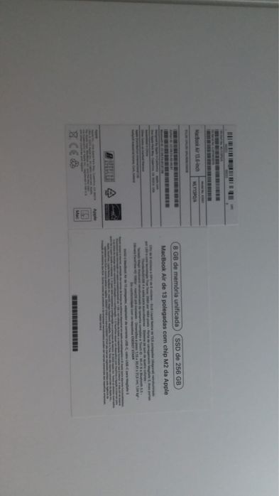 Vendo Macbook Air  / M2 / 2024