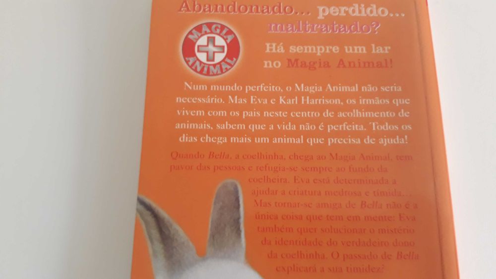 Bella - A Coelhinha Fugitiva, de Tina Nolan