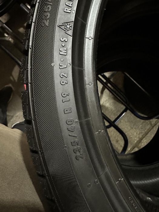 265/35/19+235/40/19 R19 Continental WinterContact TS830P 4шт зима
