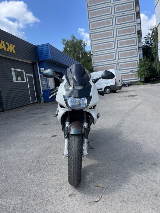 Продам honda vtr1000