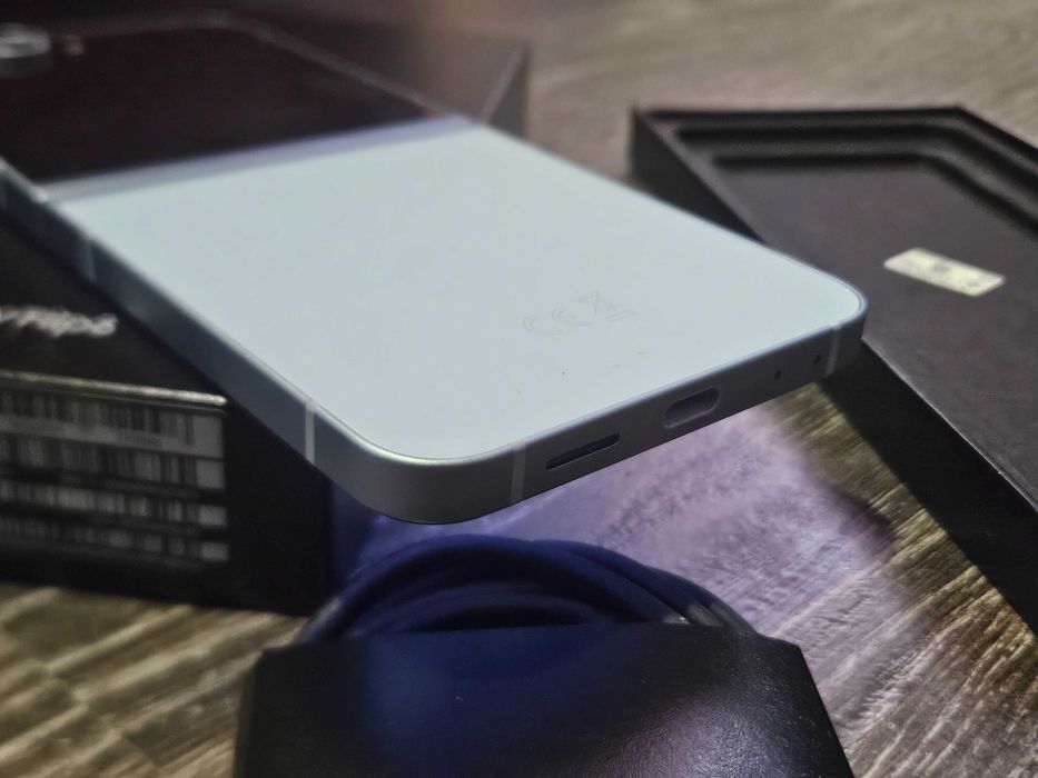 Samsung flip 6 офіційний