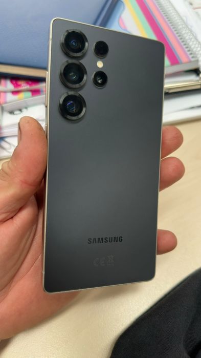 Samsung s25 ultra 256 t/ Por iPhone 17