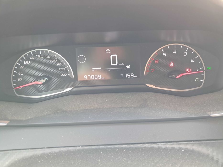 Peugeot 208 75cv 2022 — photo 3