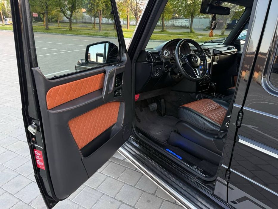 Mercedes-Benz G500