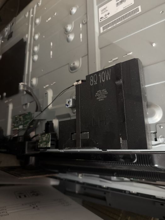 lcd Lg 42LF5800  colunas e cablagem