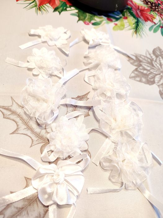 Komunia, wesele kotyliony, przypinki, 10 szt.