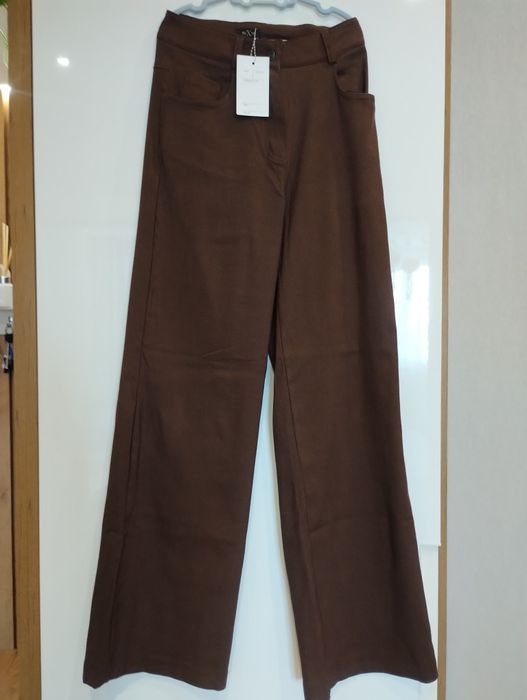 Штани в шоколадному кольорі прямого крою р. 42-44