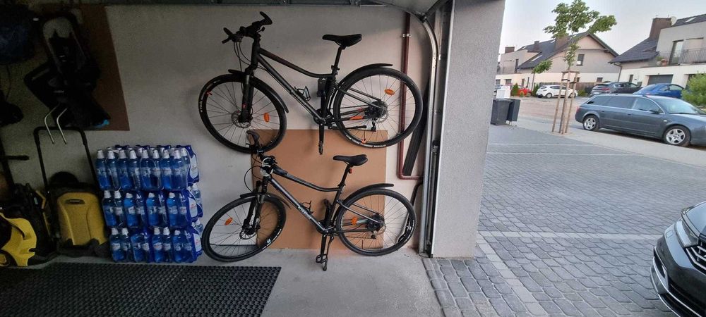 Wieszak uchwyt roweru na ścianę garażu pokoju ekspozytor na pedał slim