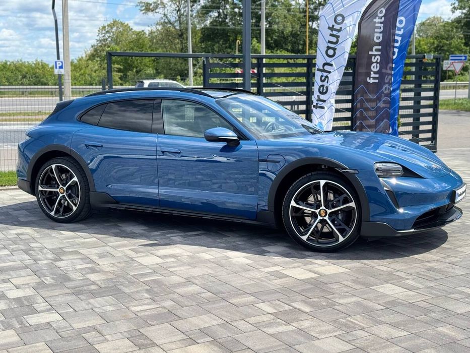 Porsche Taycan Cross Turismo 2023 freshauto